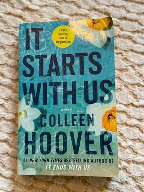 It Starts with Us by Colleen Hoover (Paperback)